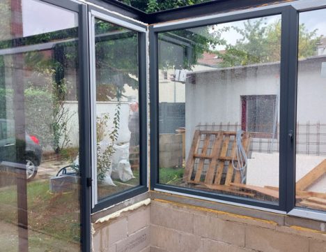 Chantier de véranda : angle des fenêtres